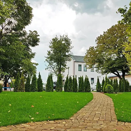 Czinege & Etterem Koka